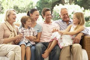 Cha mẹ sống lâu, con cũng sống lâu và khỏe mạnh hơn