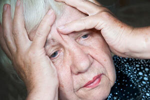 Những dấu hiệu cảnh báo bệnh Alzheimer
