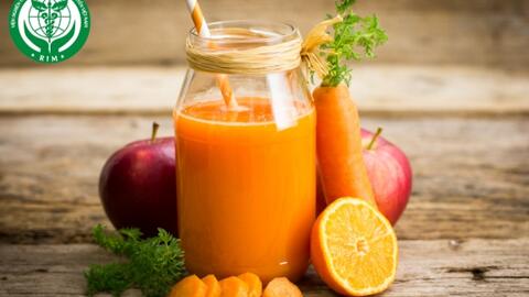 Lợi ích và rủi ro của việc giải độc cơ thể bằng nước ép trái cây