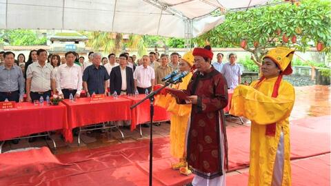 Cung tuyên văn tế Đại danh y - Thiền sư Tuệ Tĩnh