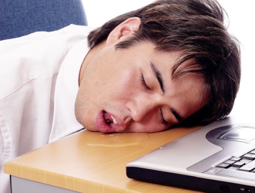 Ngủ chẩy nước miếng